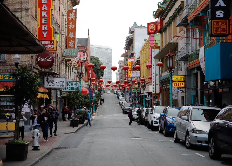 Top 10 Streets of SF, Chinatown & North Beach Highlights - A three-hour introduction to San Francisco